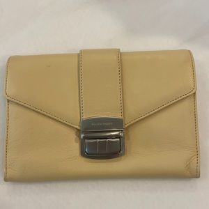 cream yellow Ellen Tracy clutch